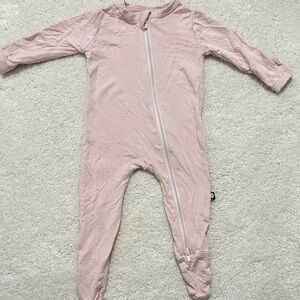 Kyte Baby 0-3 Blush Onesie